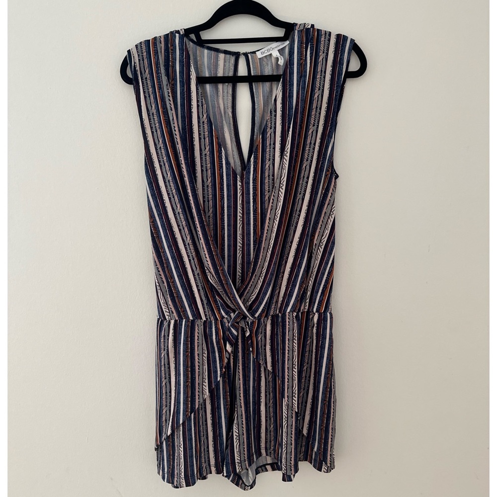 BCBGeneration| Romper - Picture 4 of 5